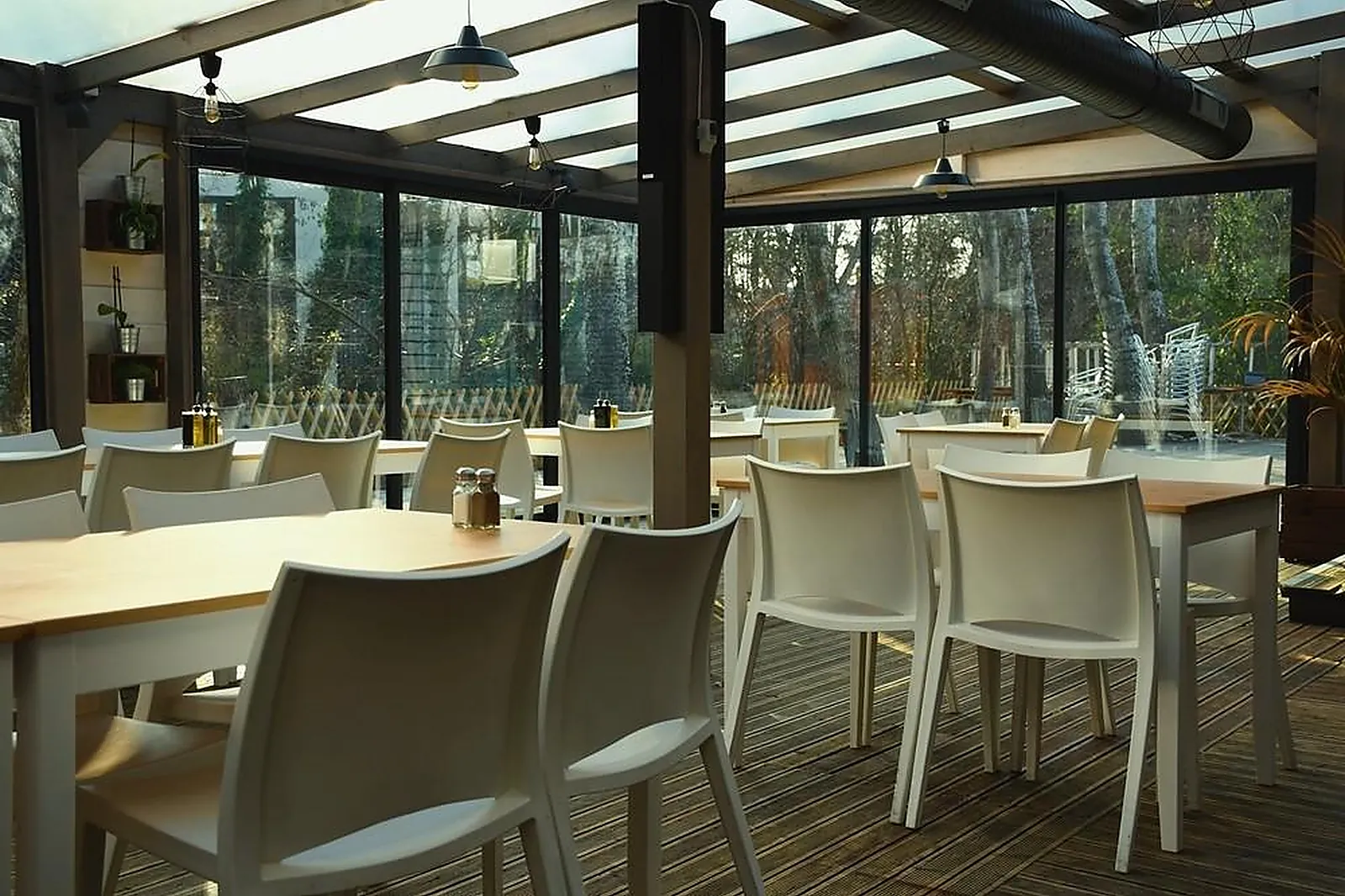 Lieux événementiels, L'INSTANT LUNCH