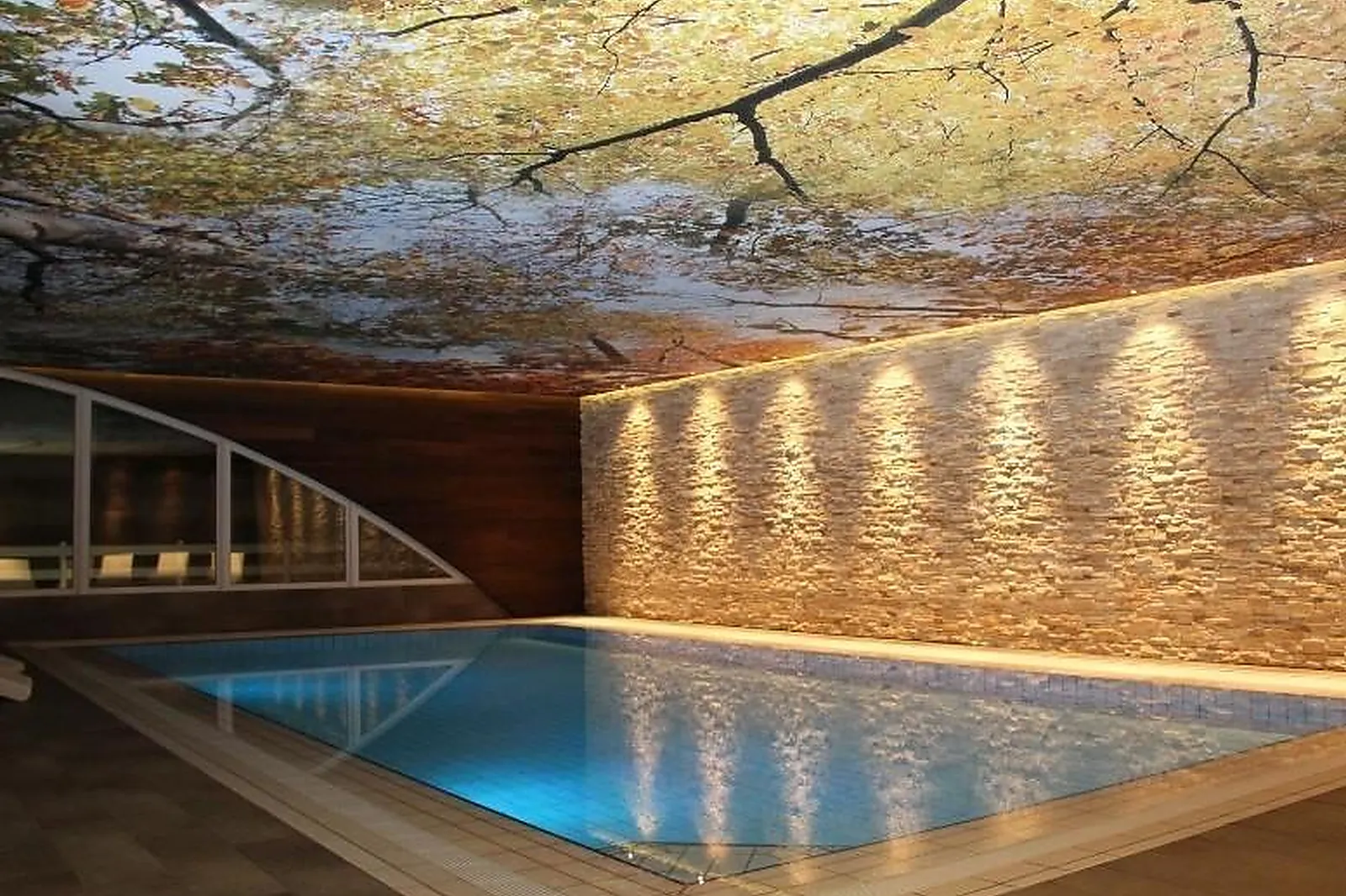 Lieux événementiels, LL&RSQUO;ORÉE DU BOIS