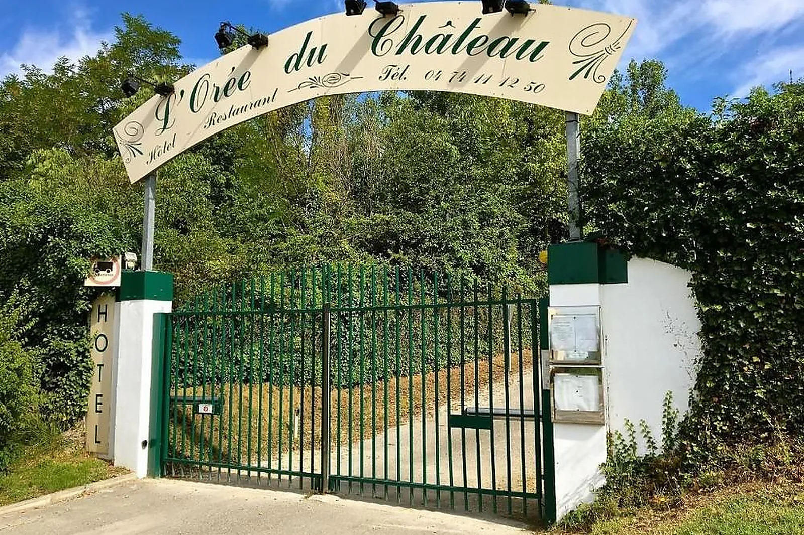 Lieux événementiels, L'ORÉE DU CHÂTEAU