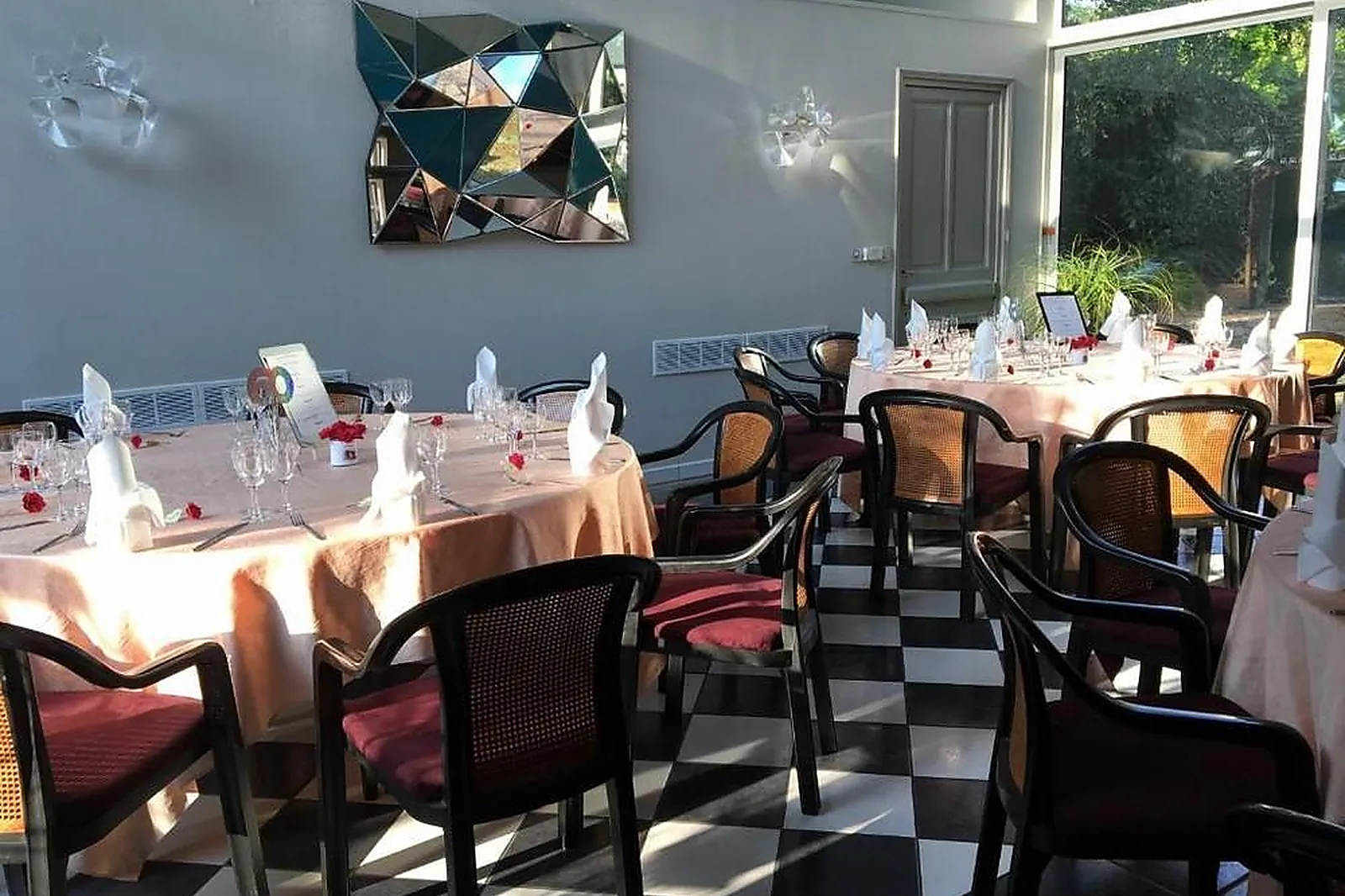 Lieux événementiels, L'ORÉE DU CHÂTEAU