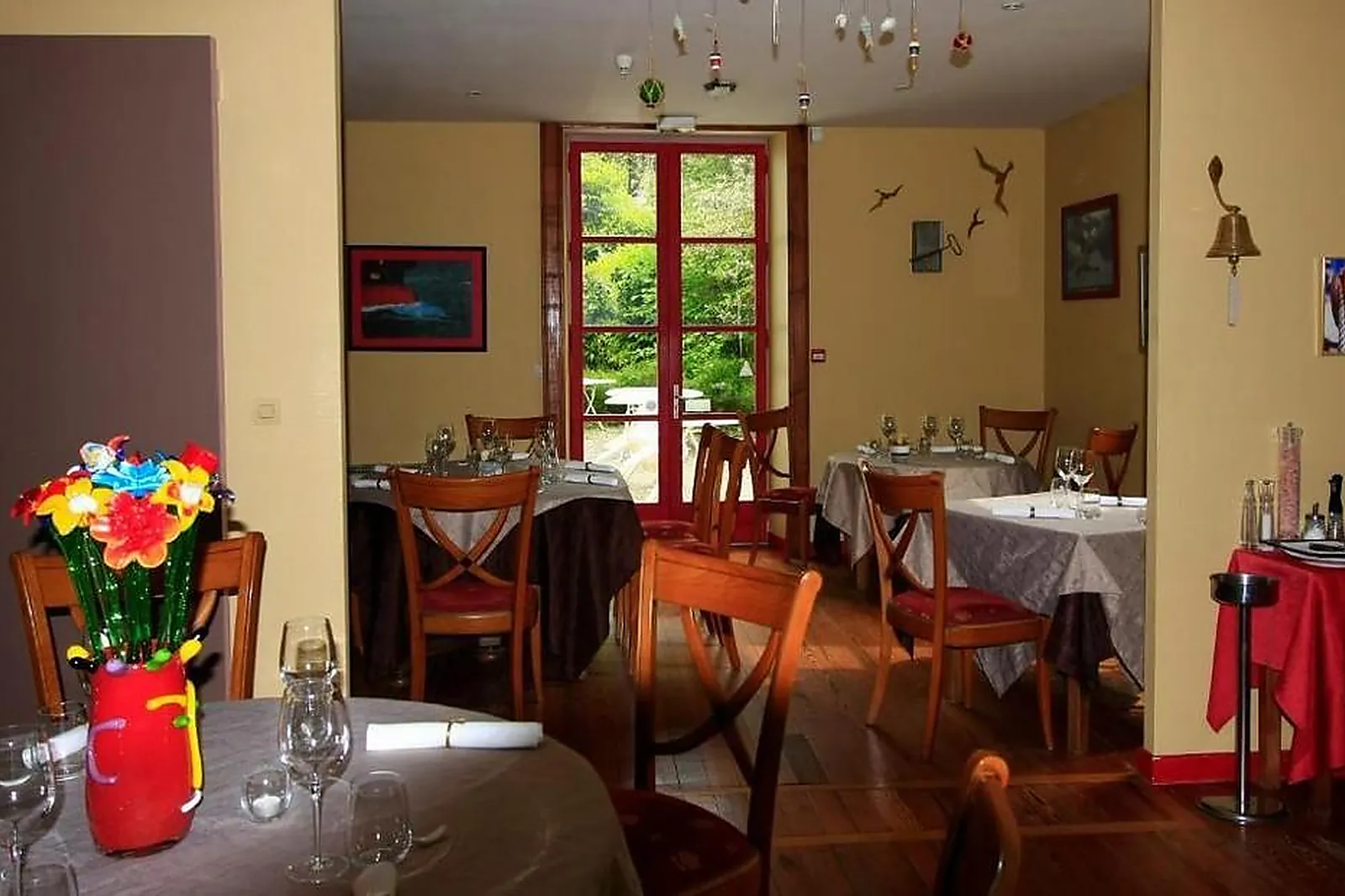 Lieux événementiels, L'ORÉE DU CHÂTEAU