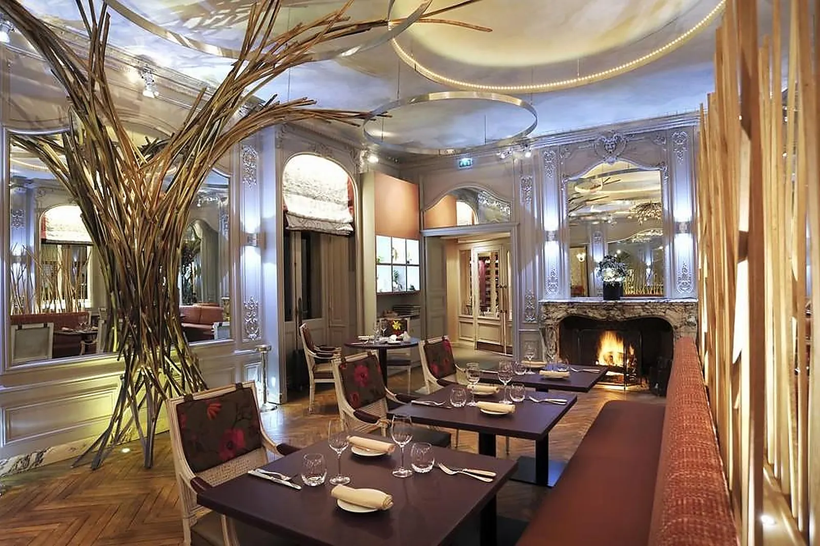 Lieux événementiels, LL&RSQUO;YEUSE