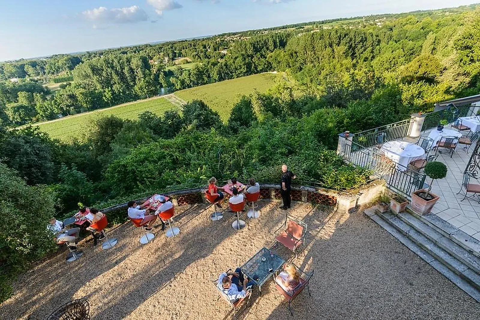 Lieux événementiels, LL&RSQUO;YEUSE