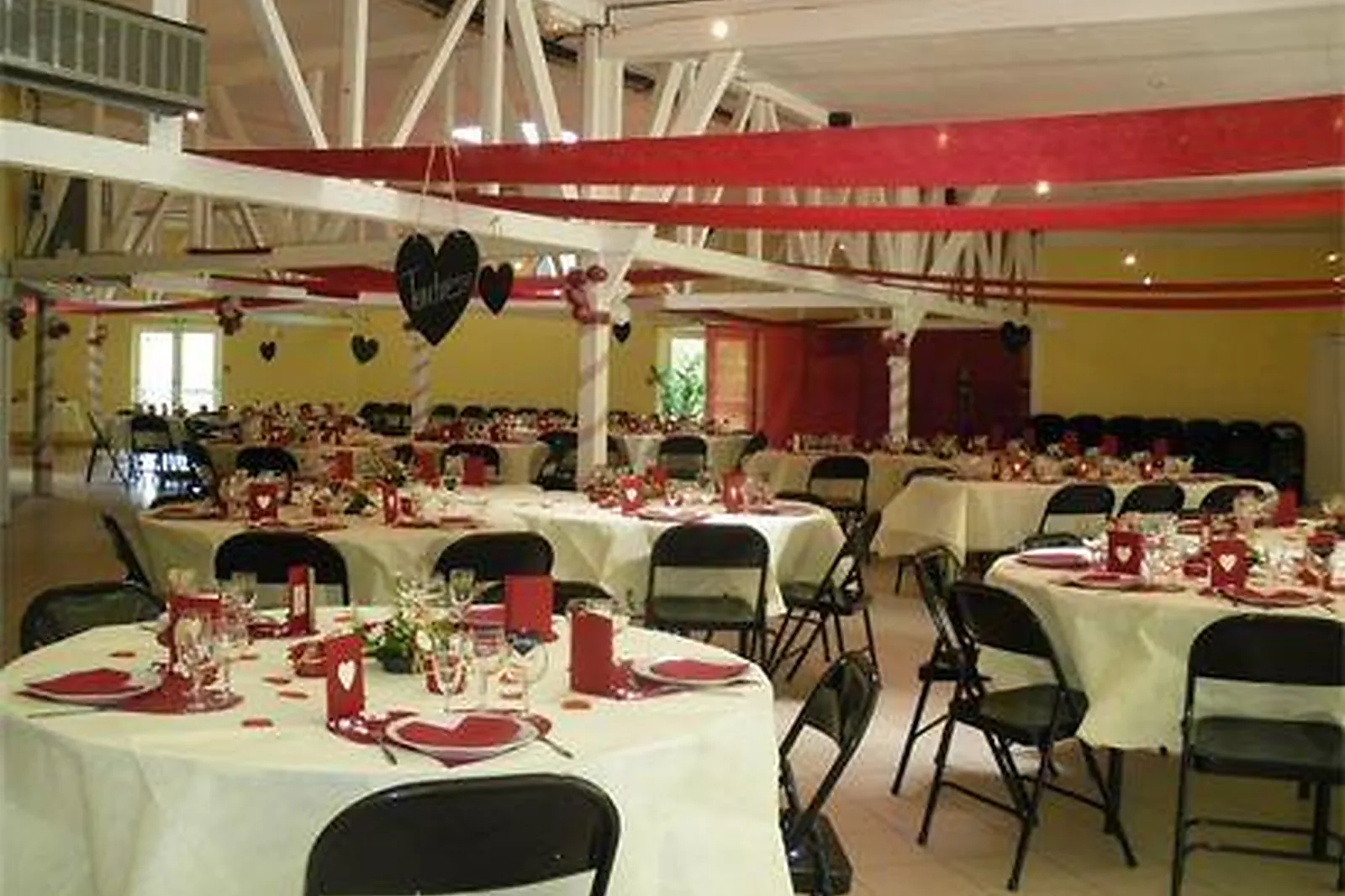 Lieux événementiels, LL&RSQUO;ENCLOS DES SOURCES