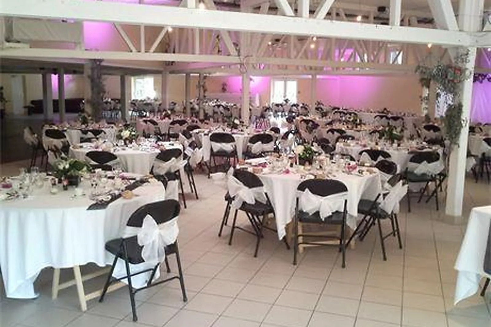 Lieux événementiels, LL&RSQUO;ENCLOS DES SOURCES