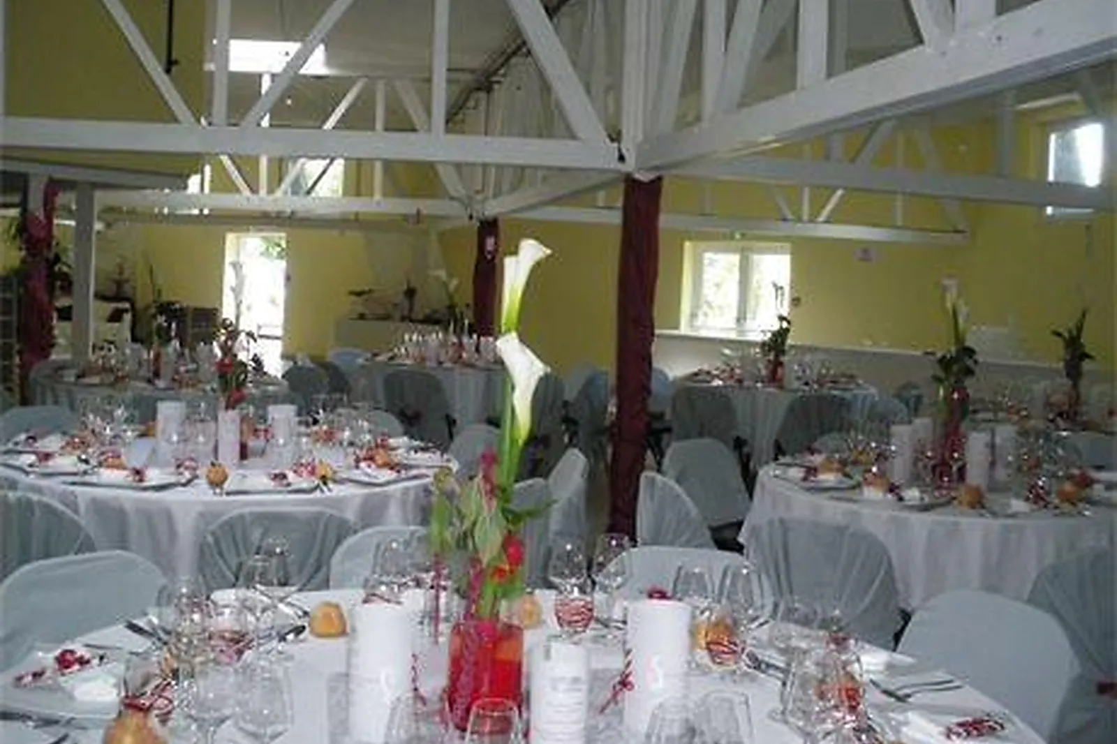 Lieux événementiels, LL&RSQUO;ENCLOS DES SOURCES