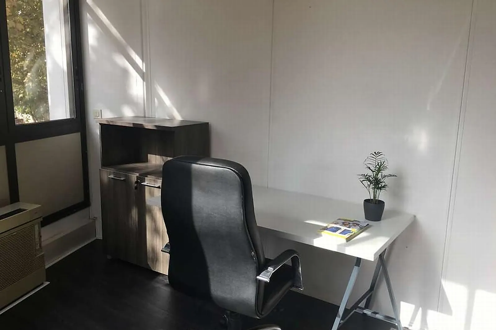 Lieux événementiels, LL&RSQUO;ÎLOT TRAVAIL