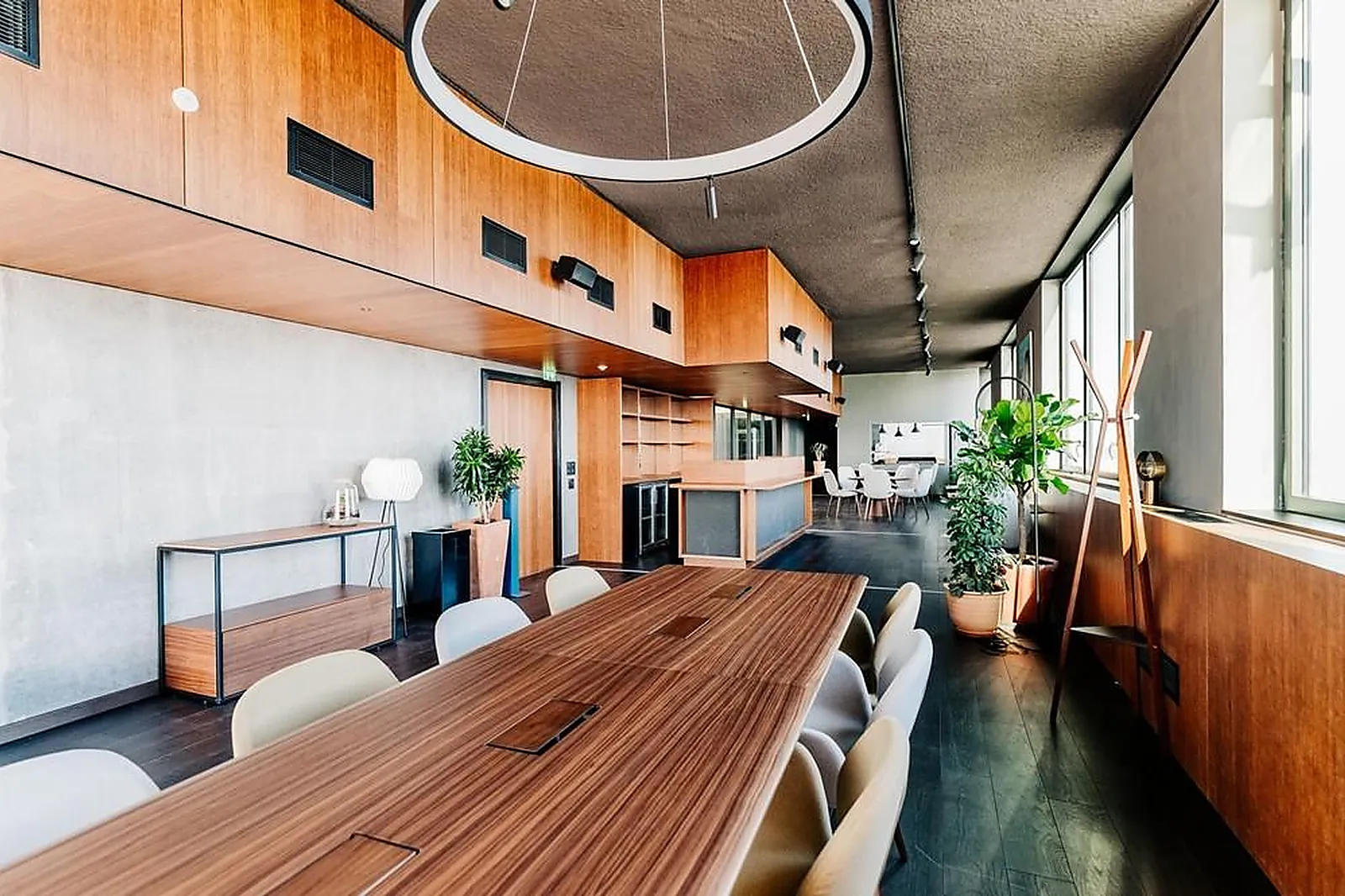 Lieux événementiels, L’ASCENSOIR