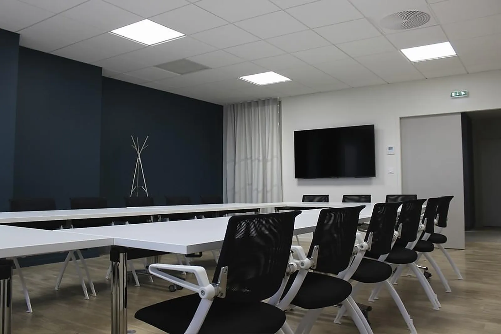 Lieux événementiels, L-EVÈNEMENTS