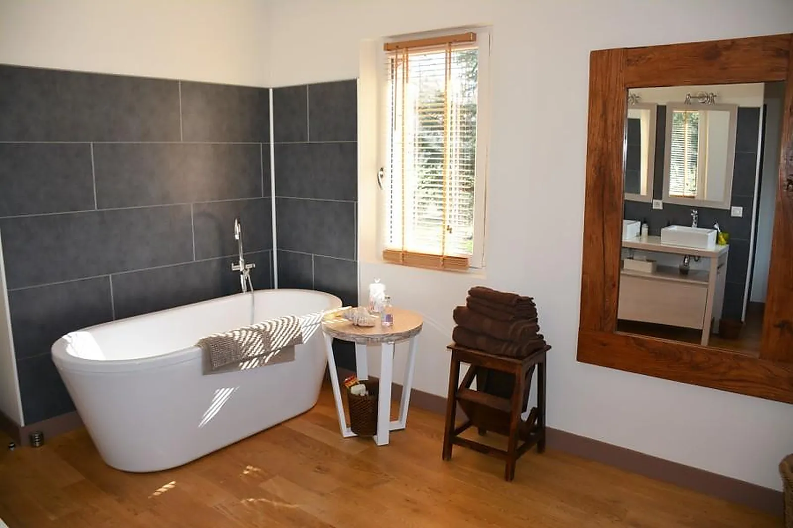 Lieux événementiels, LA BASTIDE ROUGE