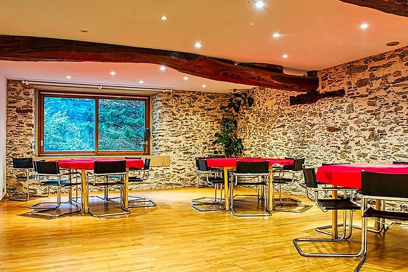 Lieux événementiels, LA BASTIDE D'ALBIGNAC