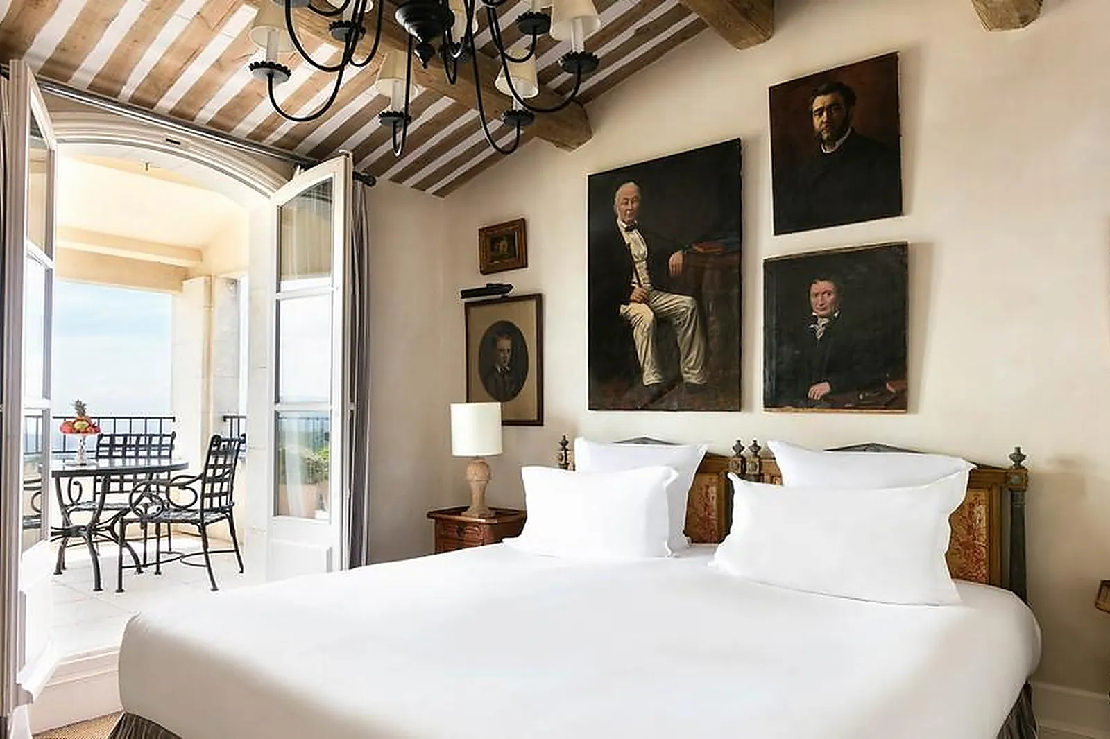 Lieux événementiels, LA BASTIDE DE GORDES ET SPA