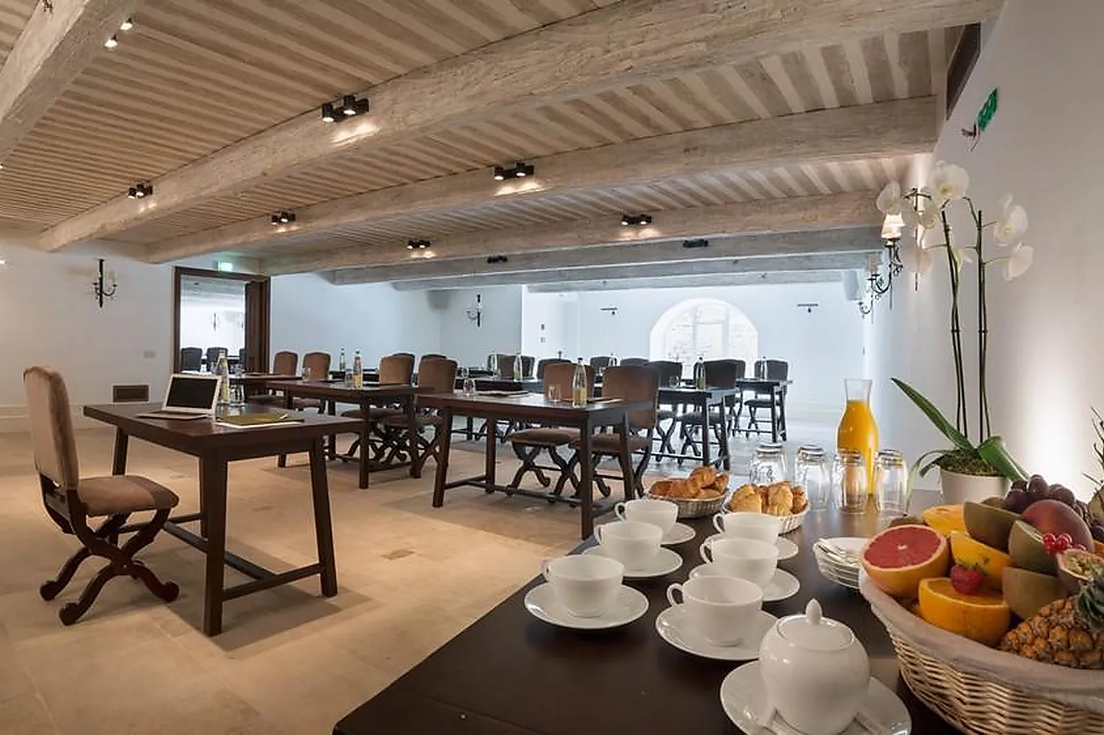 Lieux événementiels, LA BASTIDE DE GORDES ET SPA