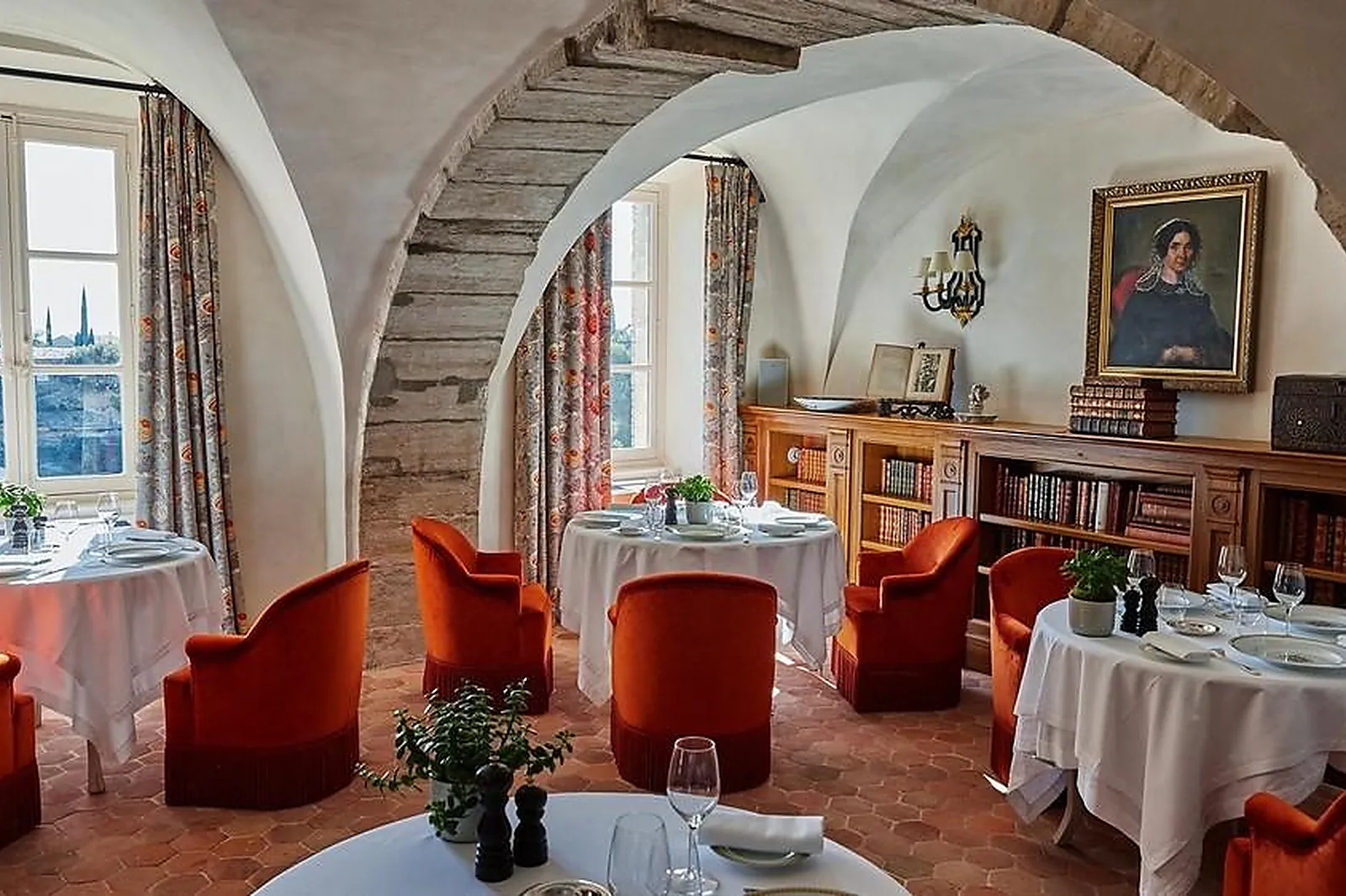 Lieux événementiels, LA BASTIDE DE GORDES ET SPA