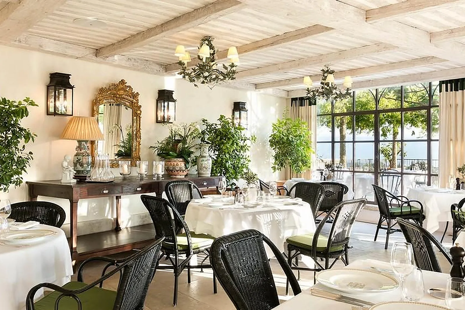 Lieux événementiels, LA BASTIDE DE GORDES ET SPA