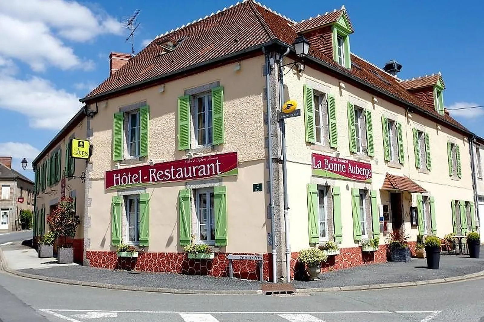 Lieux événementiels, LA BONNE AUBERGE