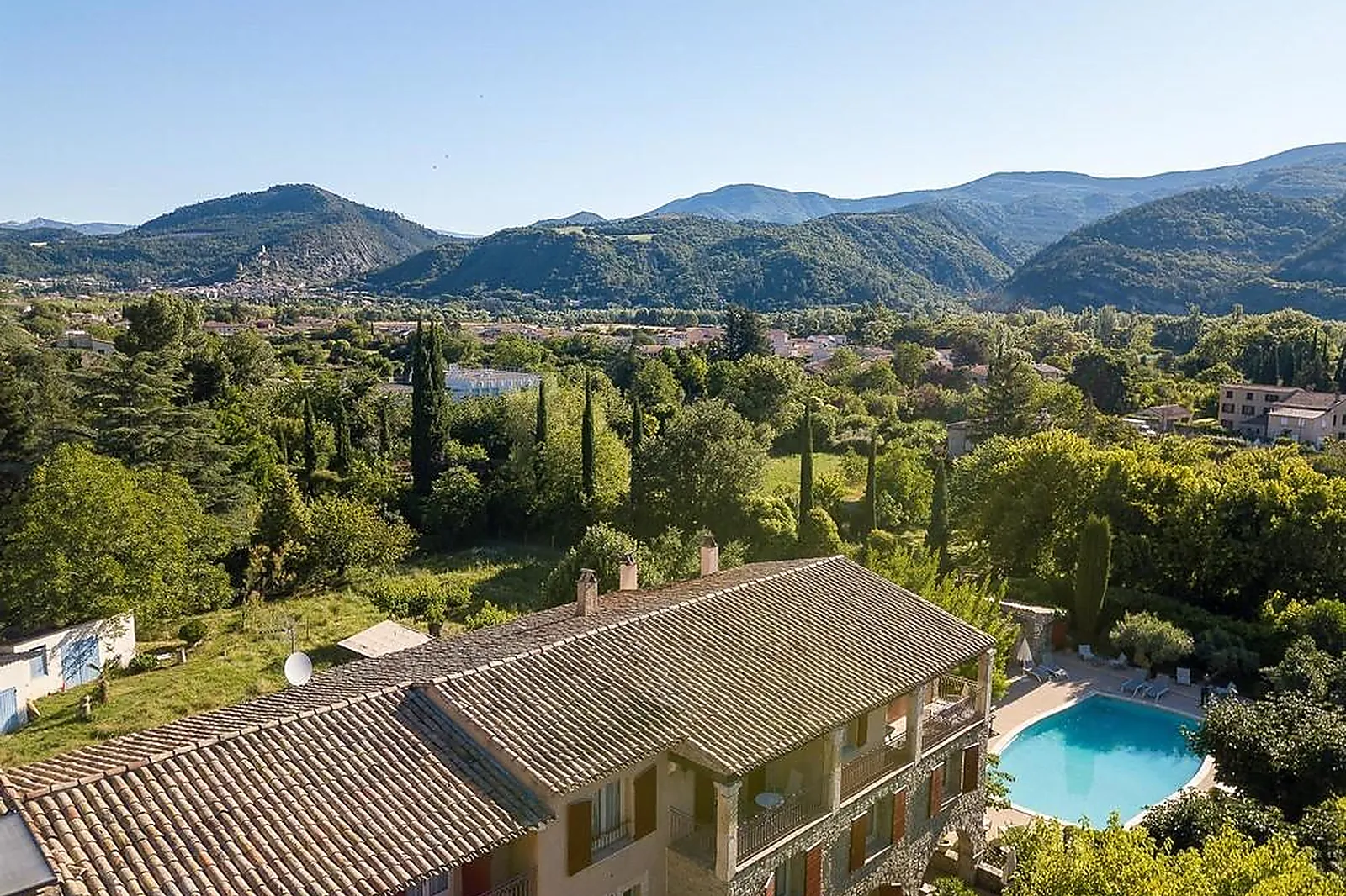 Lieux événementiels, LA BONNE ETAPE