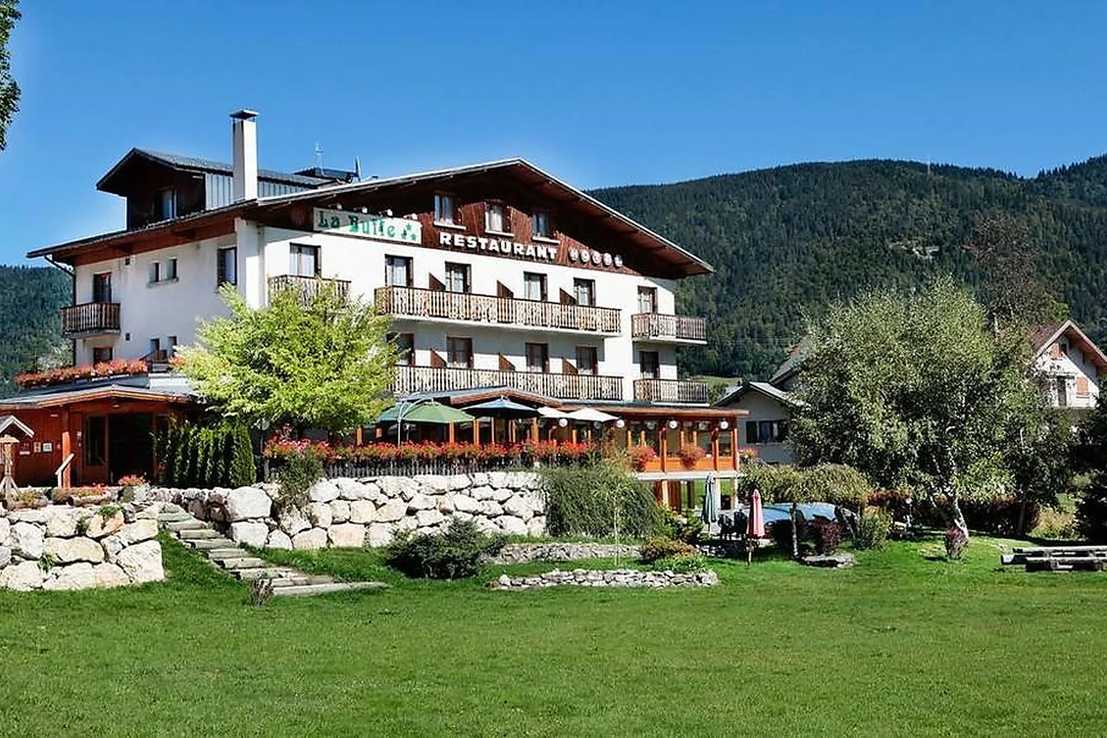 Lieux événementiels, LA BUFFE