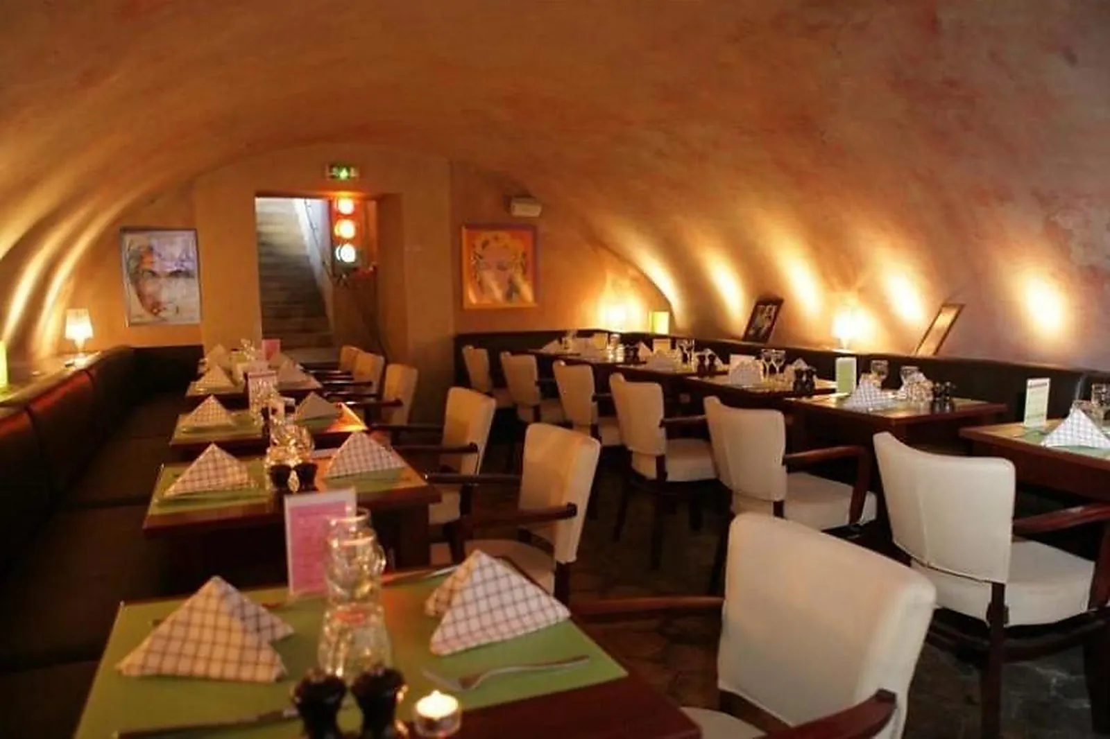 Lieux événementiels, LA CANTINA