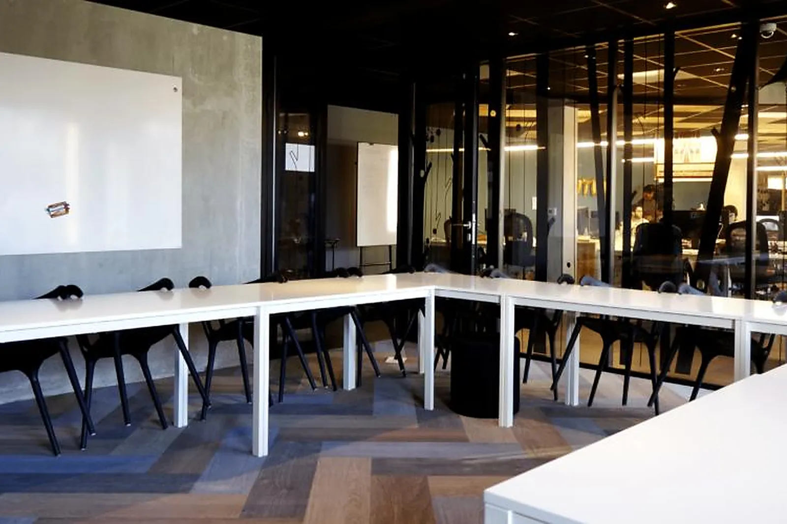 Lieux événementiels, LA CANTINE