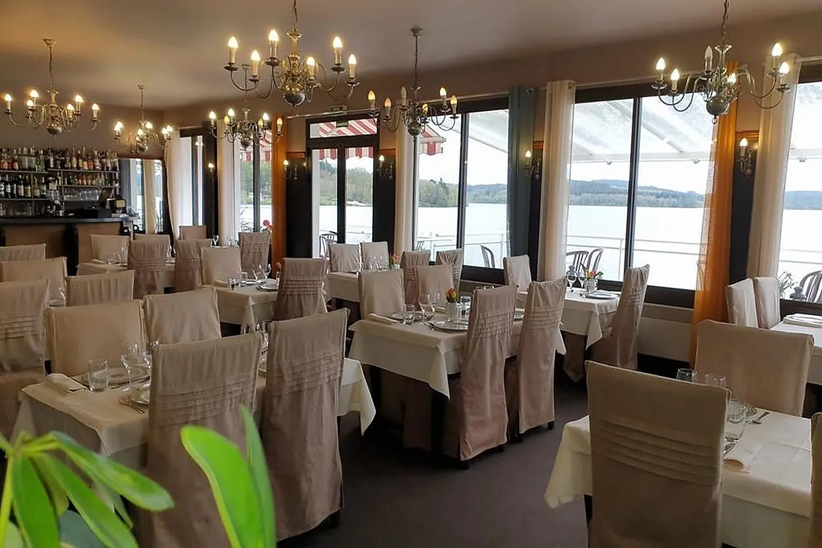 Lieux événementiels, LA CARAVELLE PEYRAT