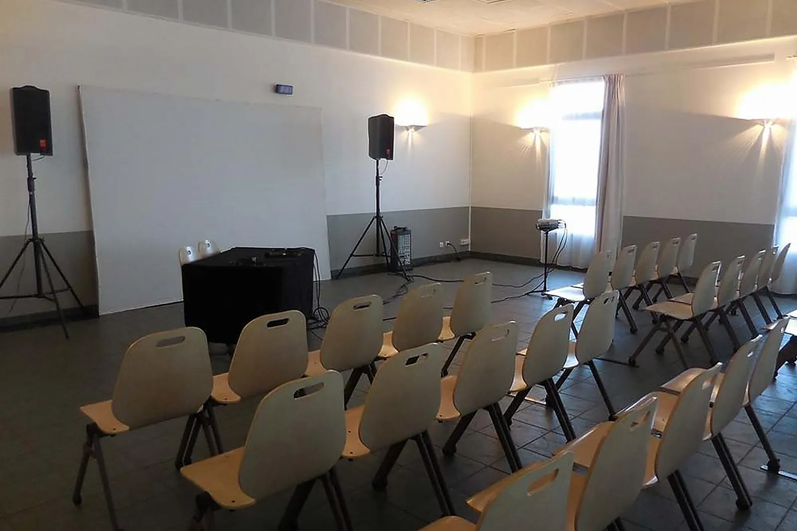 Lieux événementiels, LA CARRIÈRE