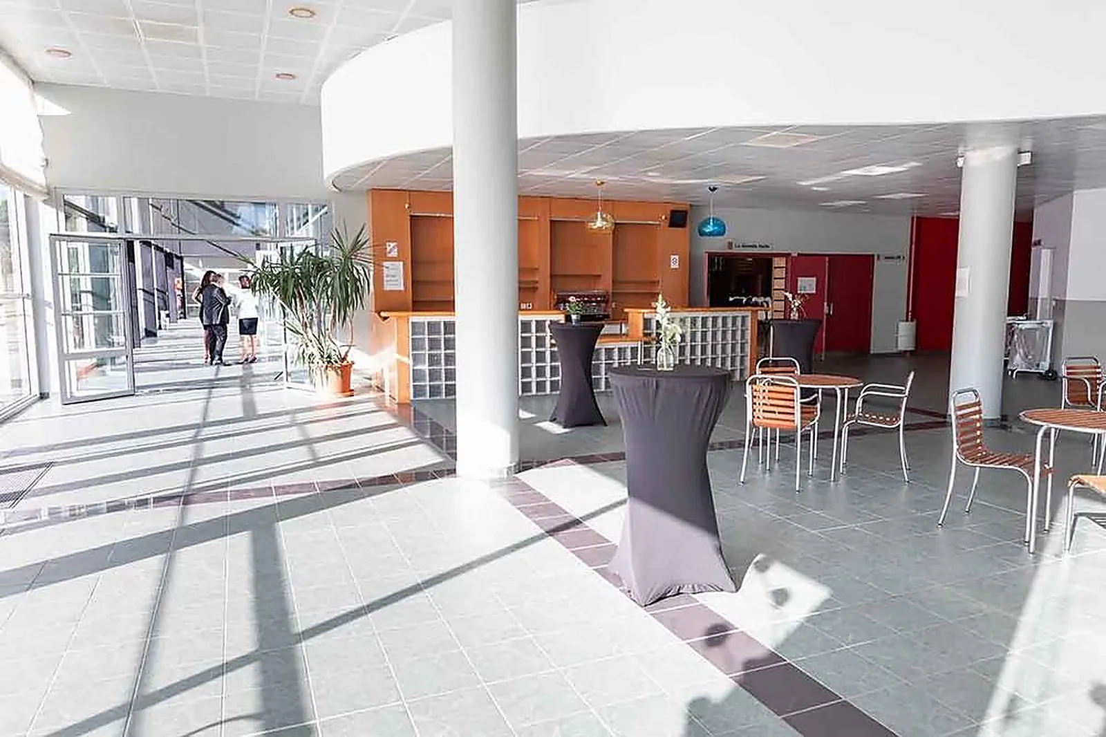 Lieux événementiels, LA CARRIÈRE