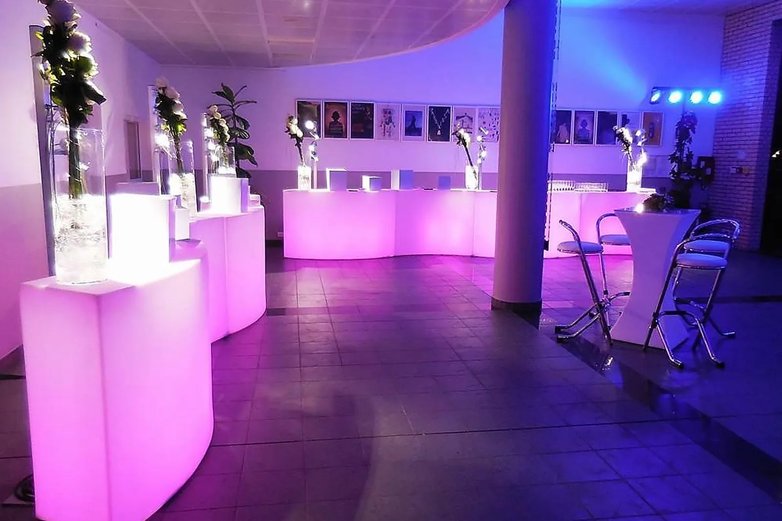 Lieux événementiels, LA CARRIÈRE