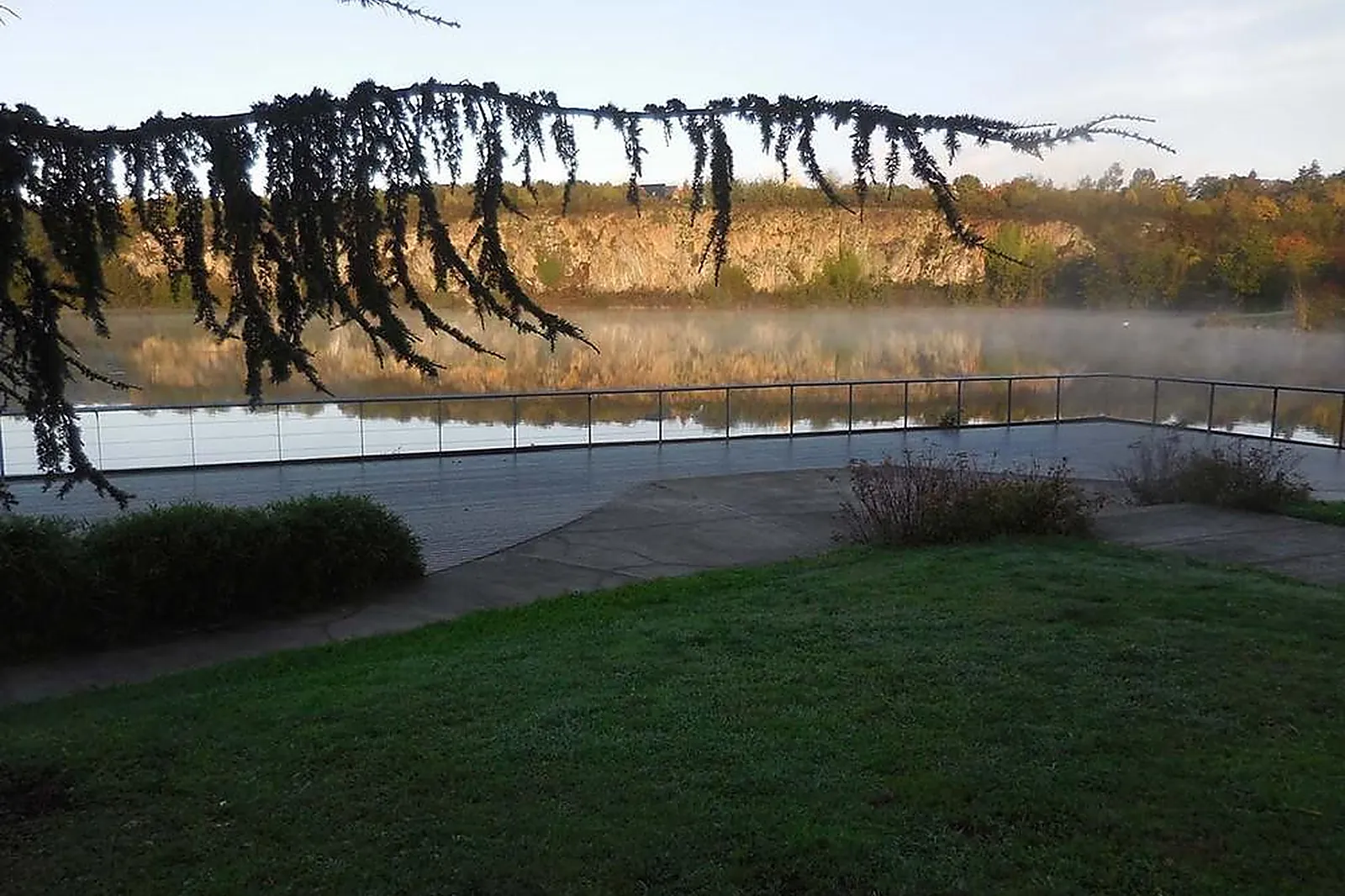 Lieux événementiels, LA CARRIÈRE