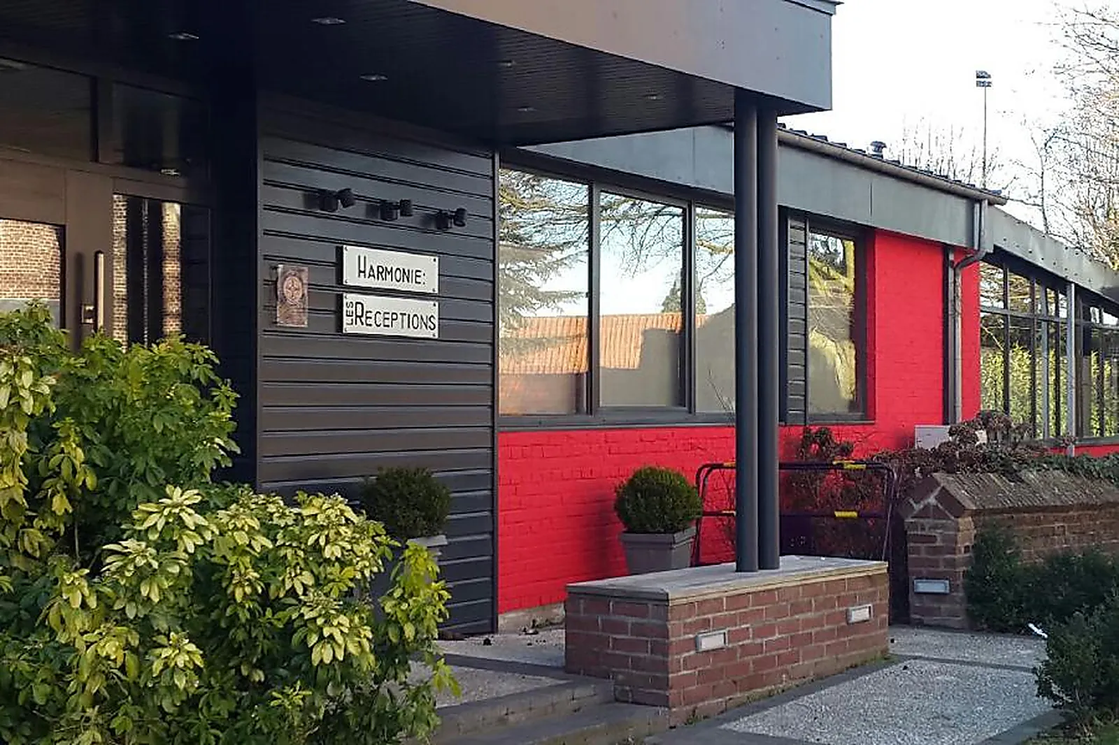 Lieux événementiels, LA CARTE