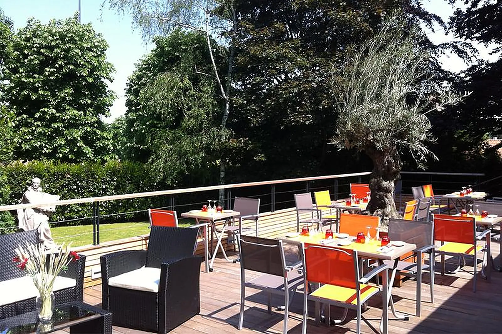 Lieux événementiels, LA CARTE