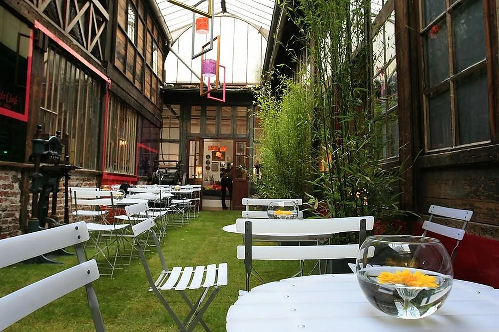 Lieux événementiels, LA CARTONNERIE