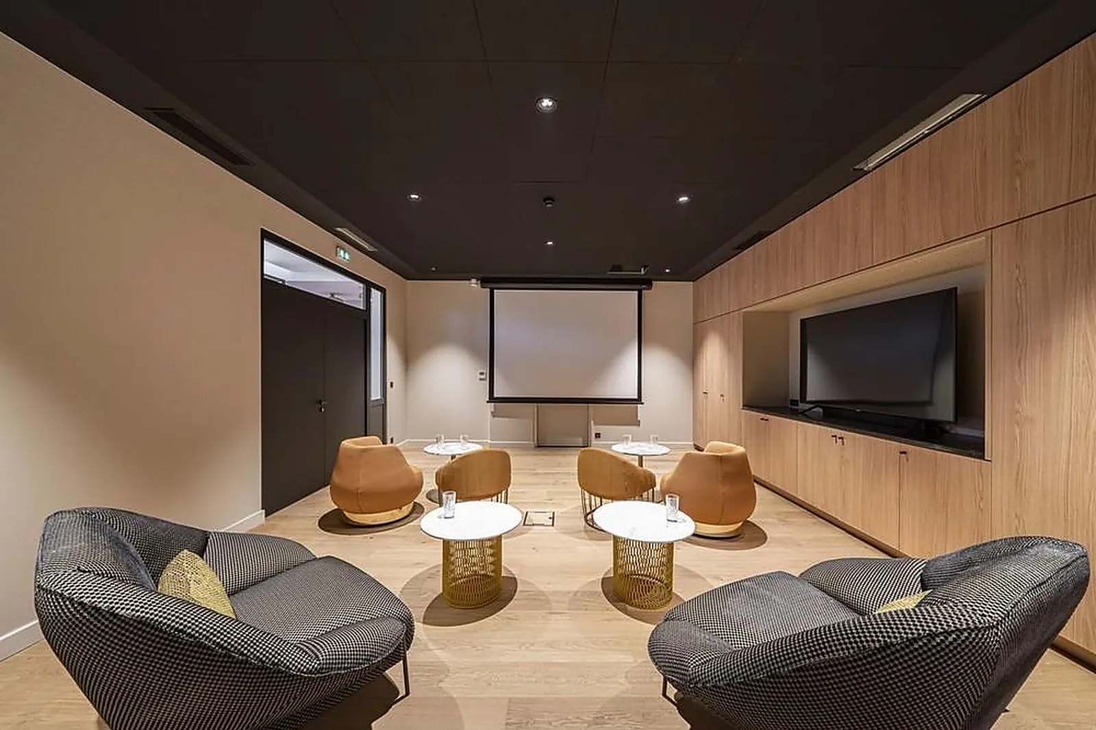 Lieux événementiels, LA CASERNE CHANZY HOTEL  SPA