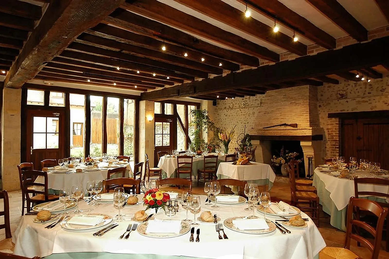 Lieux événementiels, LA CHAUMIÈRE HÔTEL RESTAURANT