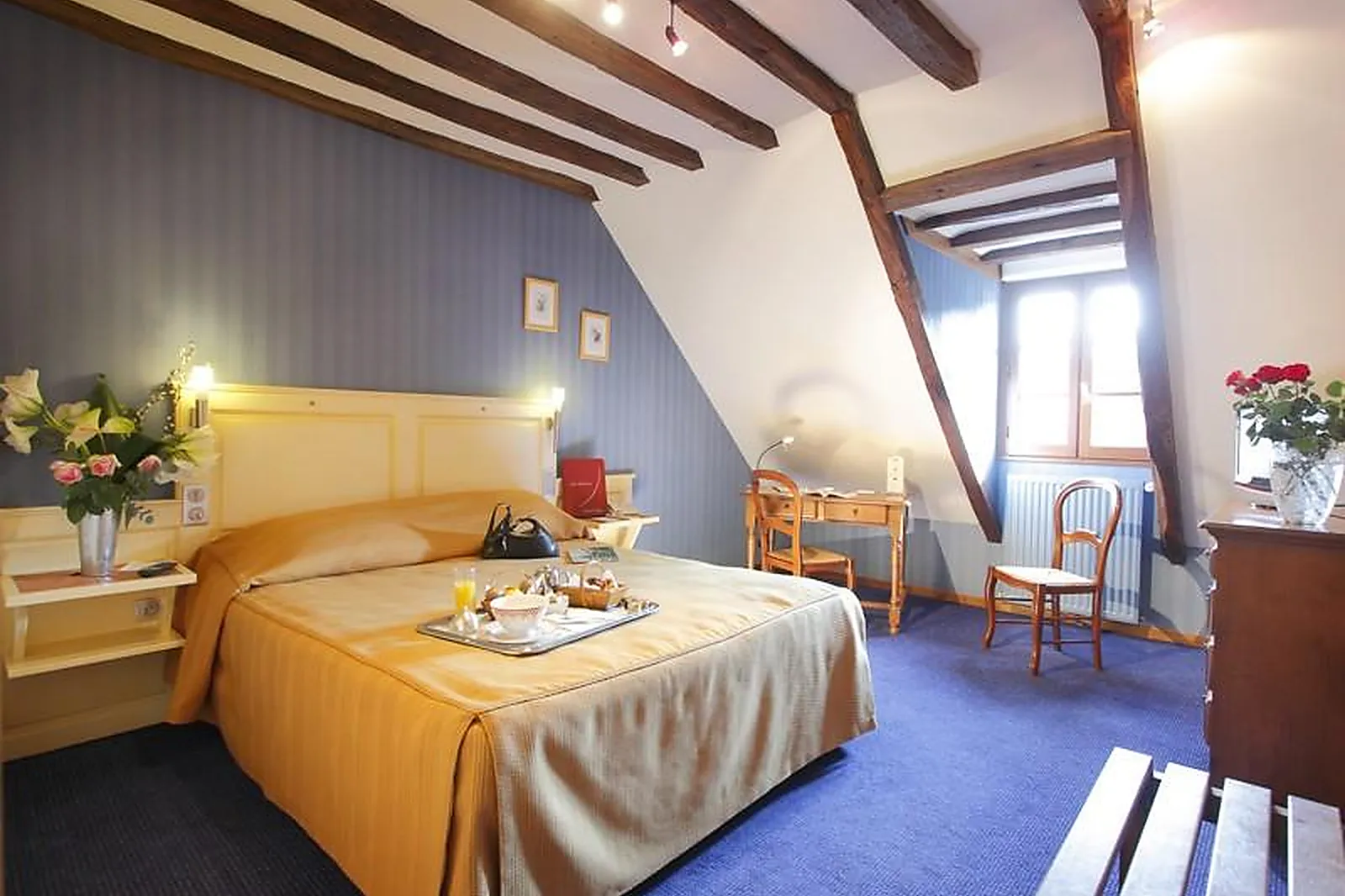 Lieux événementiels, LA CHAUMIÈRE HÔTEL RESTAURANT