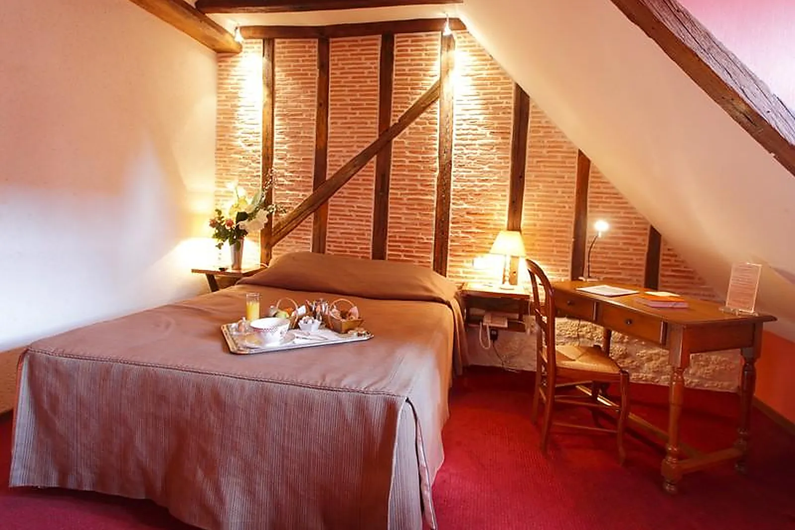 Lieux événementiels, LA CHAUMIÈRE HÔTEL RESTAURANT