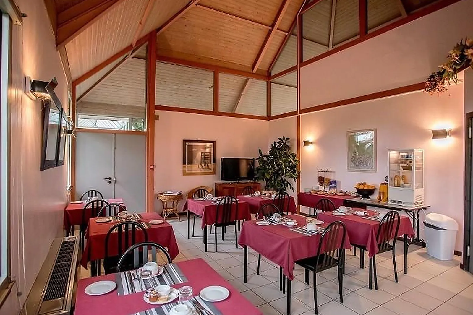 Lieux événementiels, LA CHAUMIÈRE DU BOIS