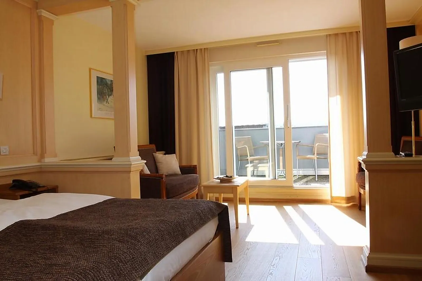 Lieux événementiels, LA CLAIRIÈRE BIO ET SPA HÔTEL