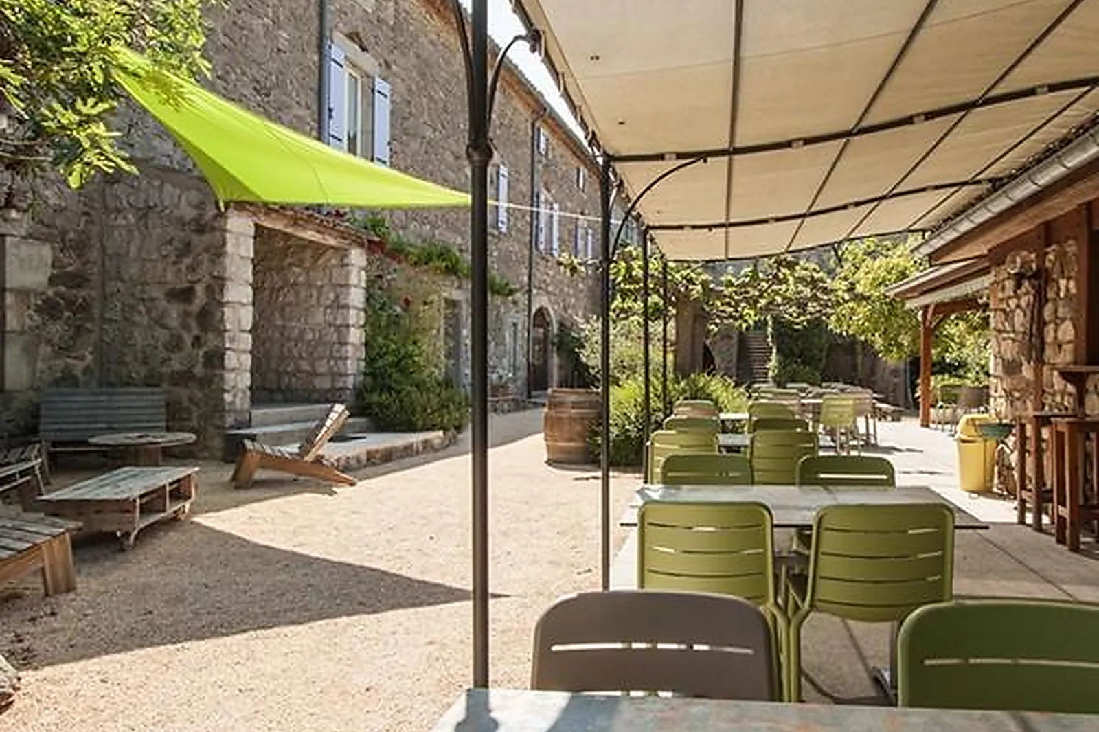 Lieux événementiels, LA CLÉ DES CHAMPS MONTREAL