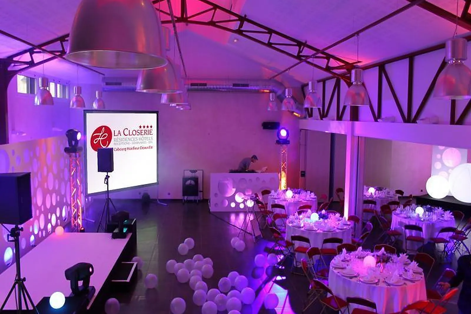 Lieux événementiels, LA CLOSERIE ET L'ATELIER HOCHE