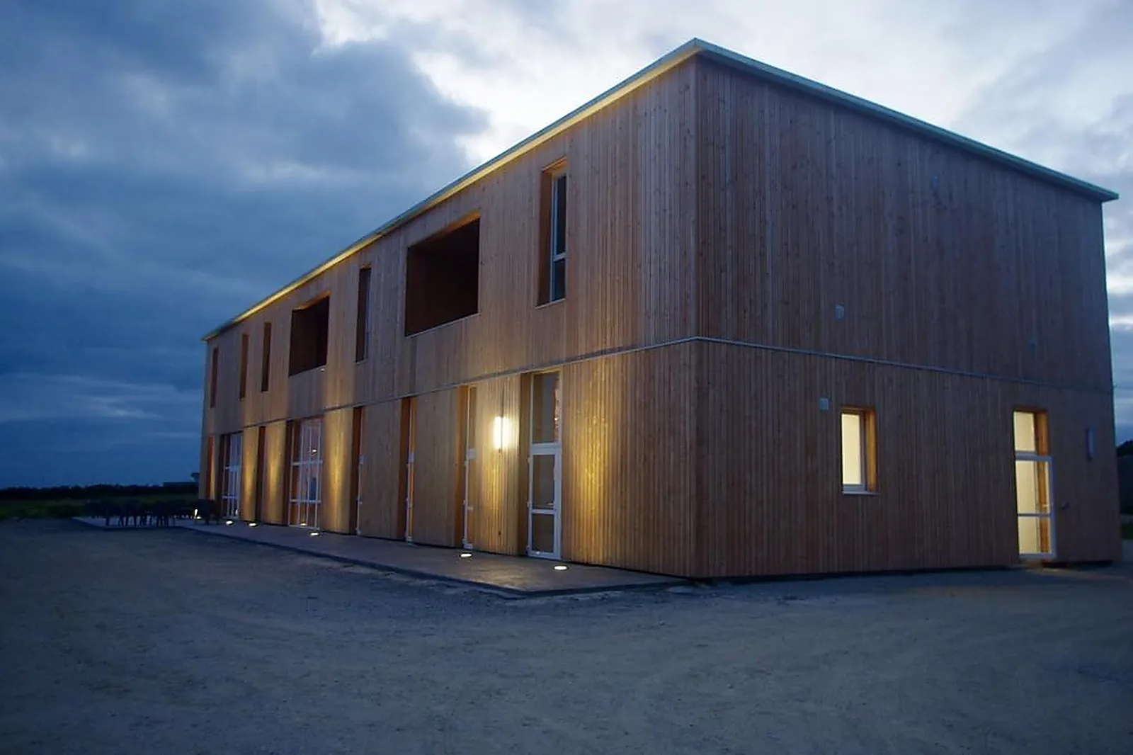 Lieux événementiels, LA COLONIE DE TREZIEN