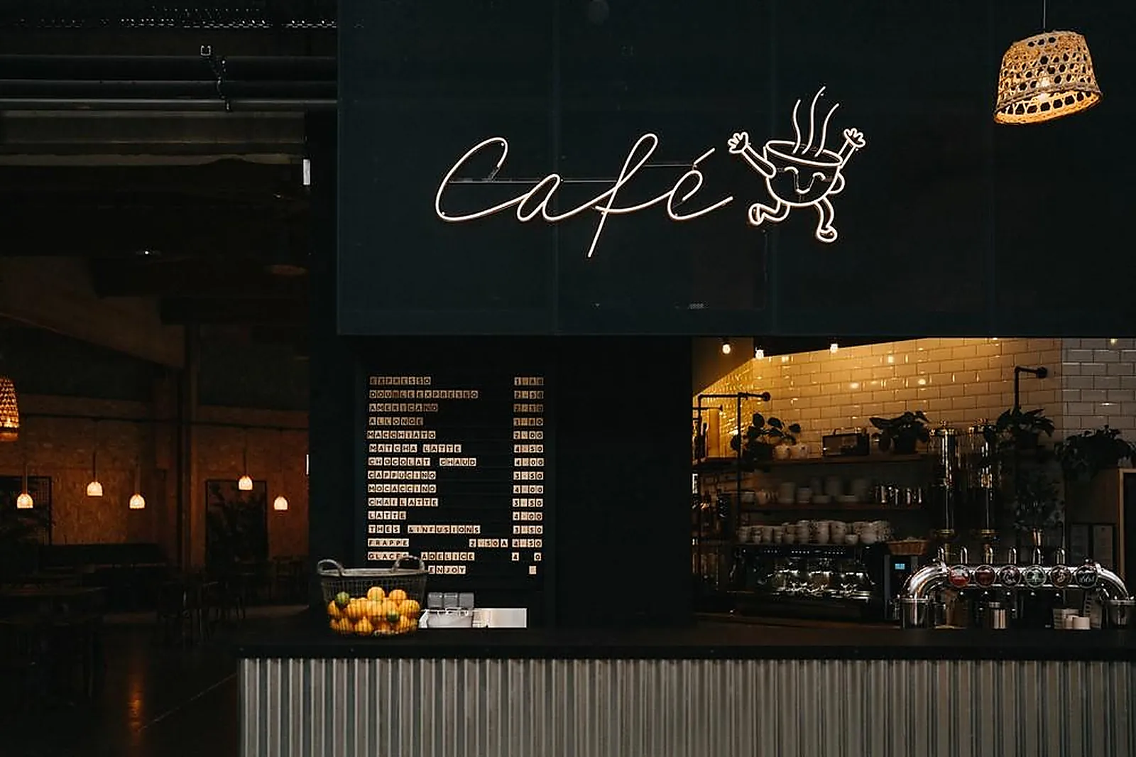 Lieux événementiels, LA COMMUNE