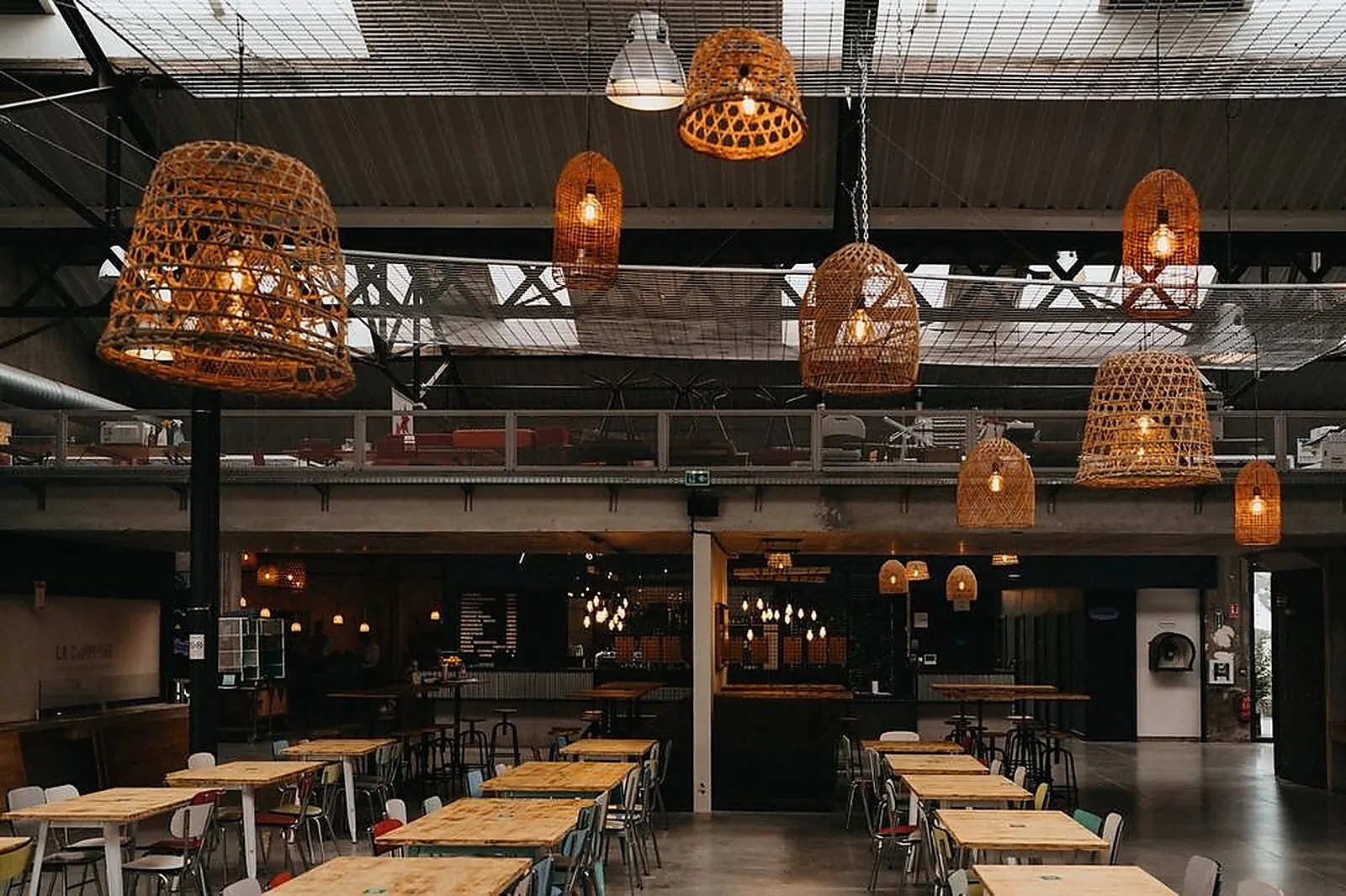 Lieux événementiels, LA COMMUNE