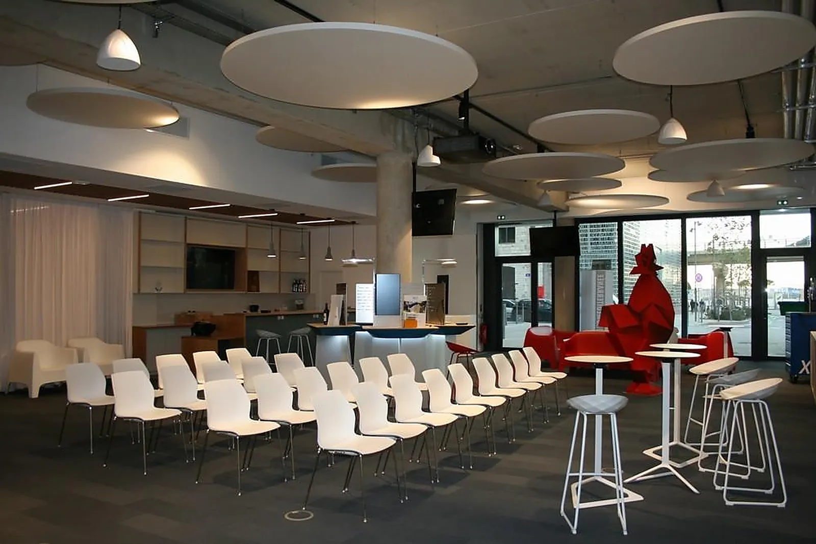 Lieux événementiels, LA COQUE