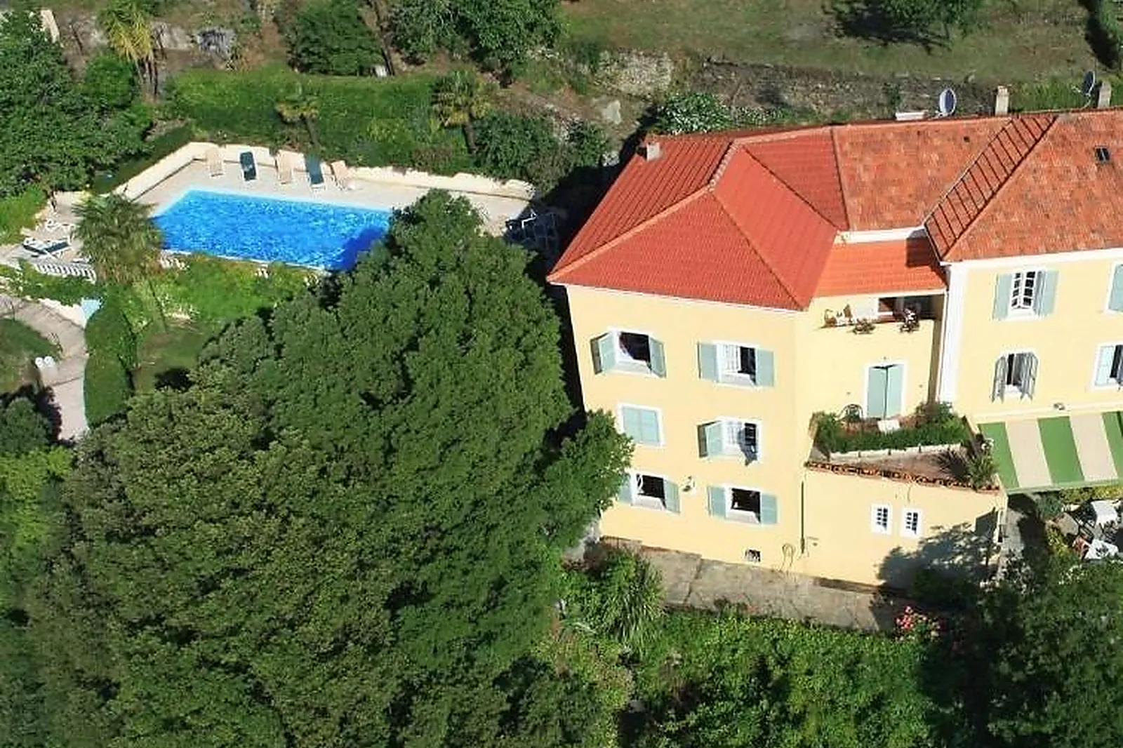 Lieux événementiels, LA CORNICHE