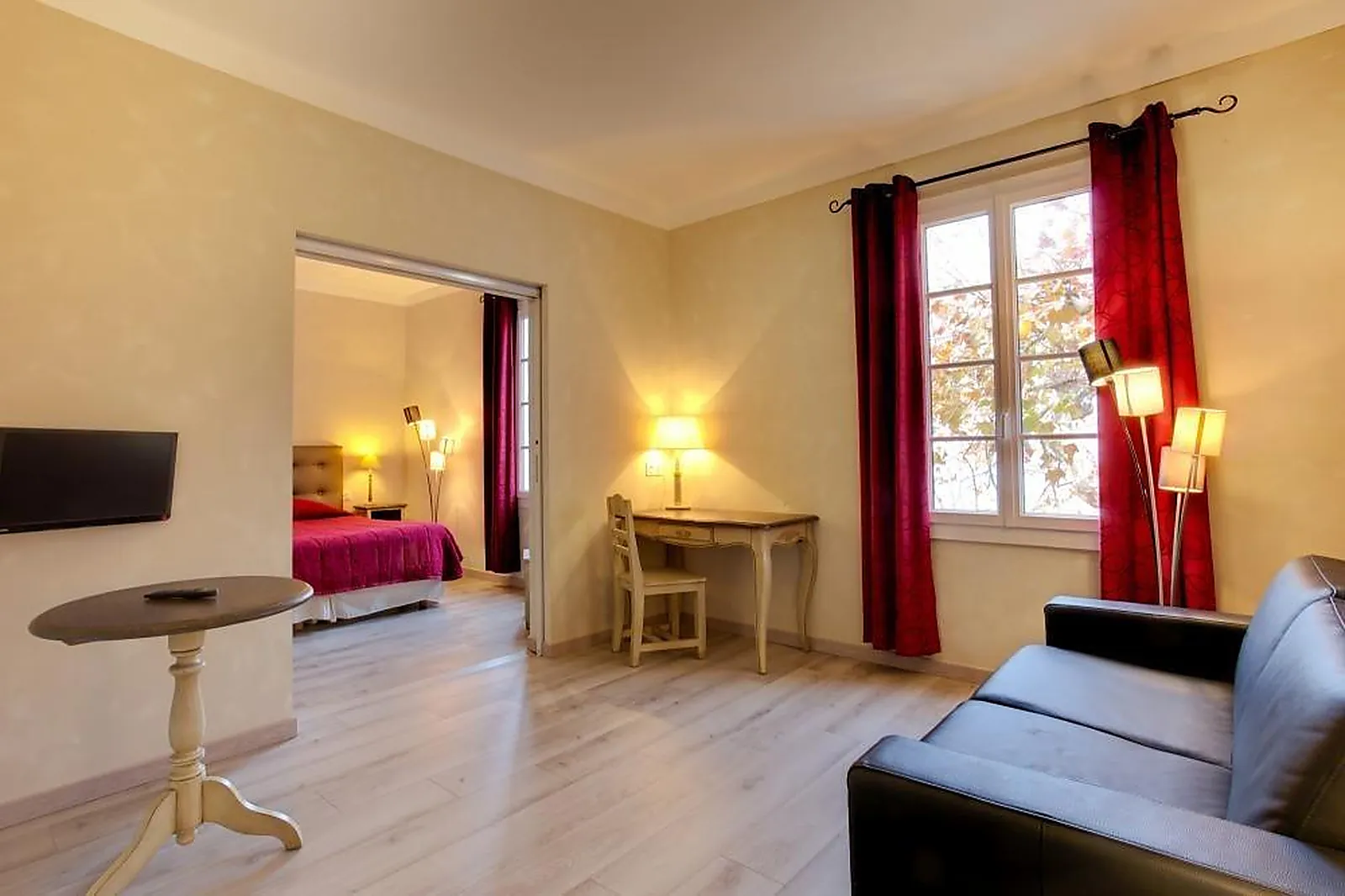 Lieux événementiels, LA CORNICHE