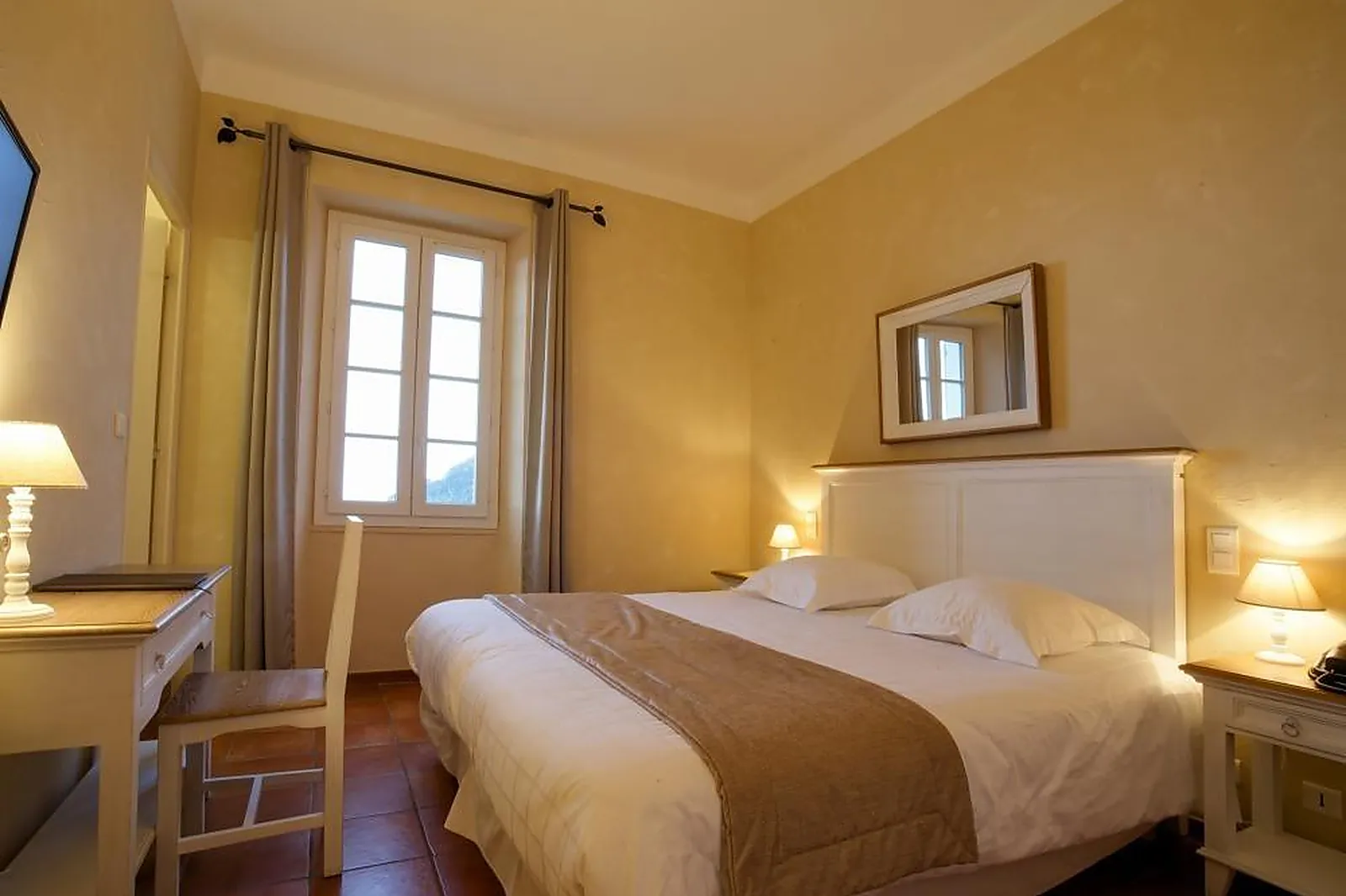 Lieux événementiels, LA CORNICHE