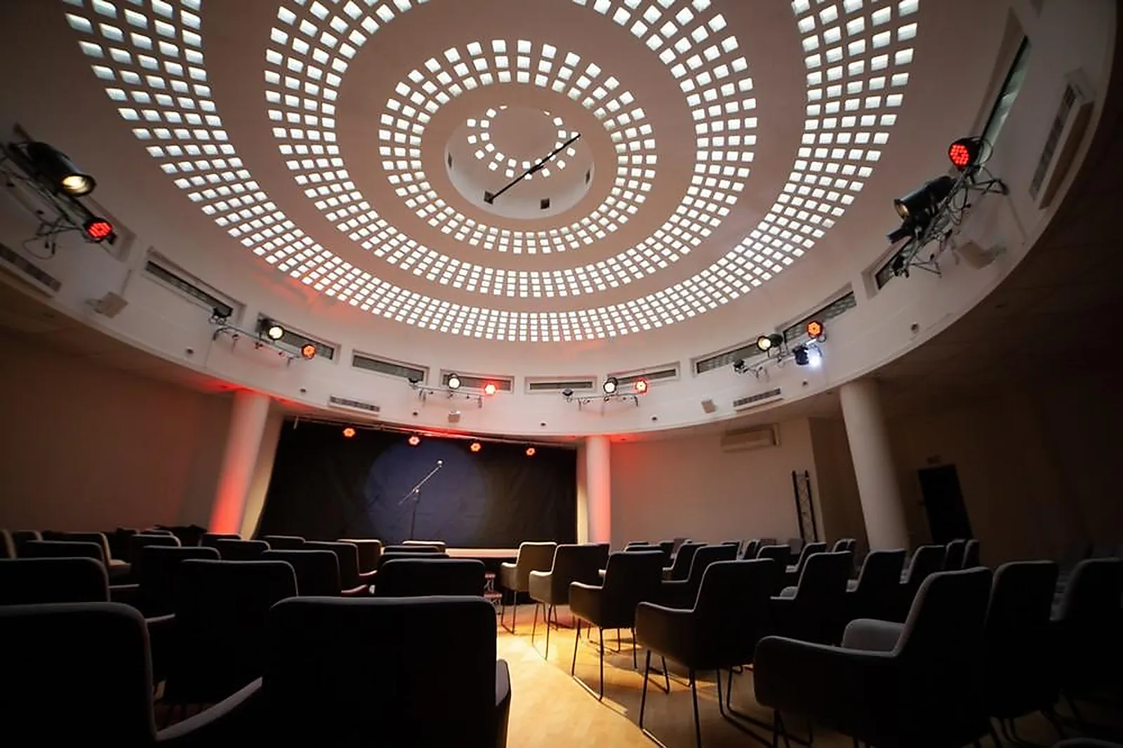 Lieux événementiels, LA COUPOLE