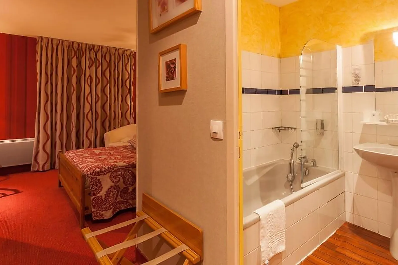 Lieux événementiels, LA COUR CARRÉE