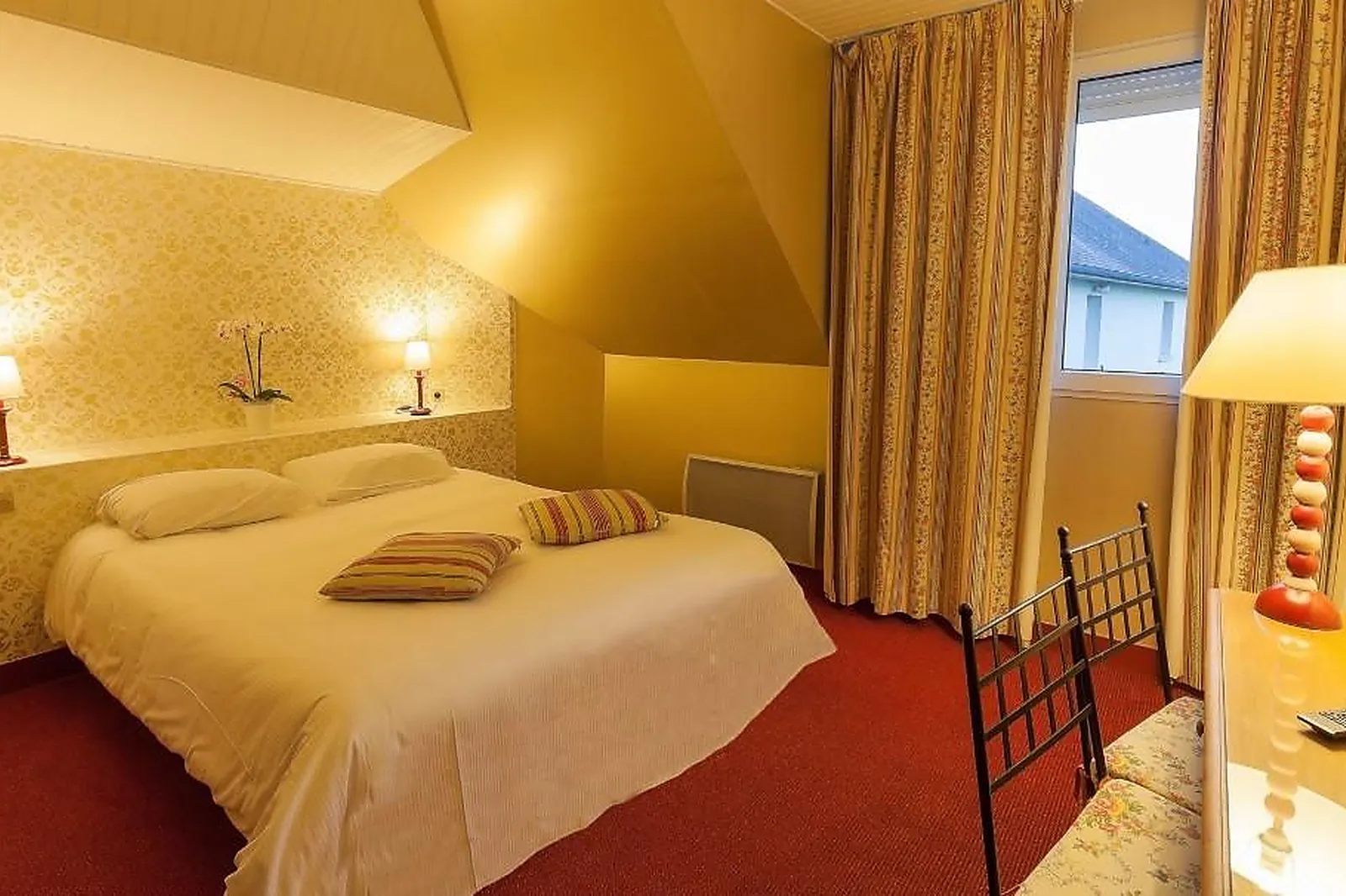 Lieux événementiels, LA COUR CARRÉE